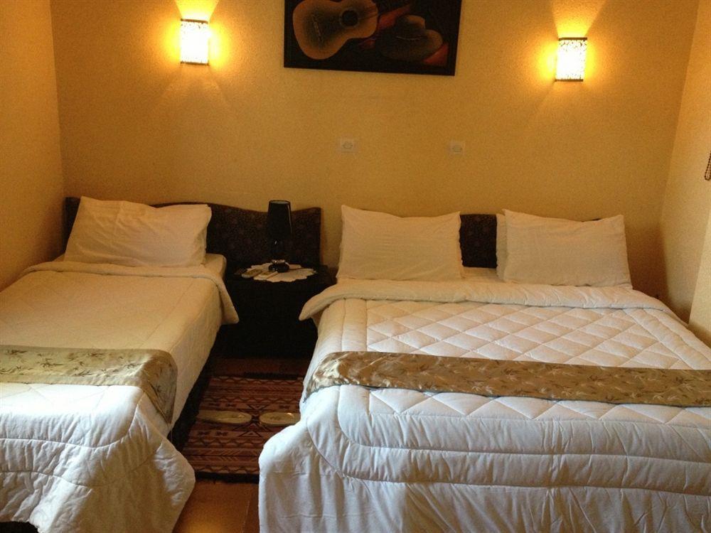 Dar Tlidjene Hotel Ain Taya Exterior photo